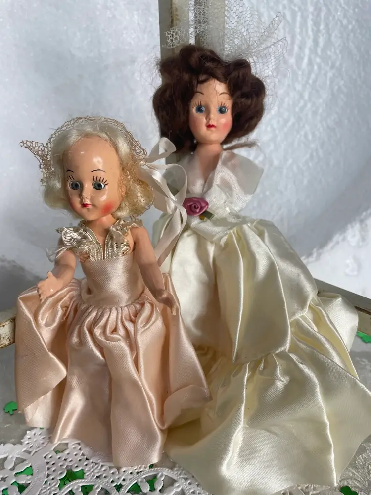 1940’s Blinking Eyes Dolls