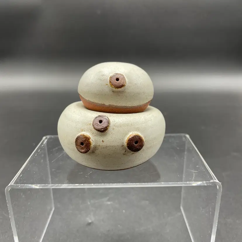 Unique Handmade Art Pottery Salt Pepper Shakers Signed Kitchenware Serveware