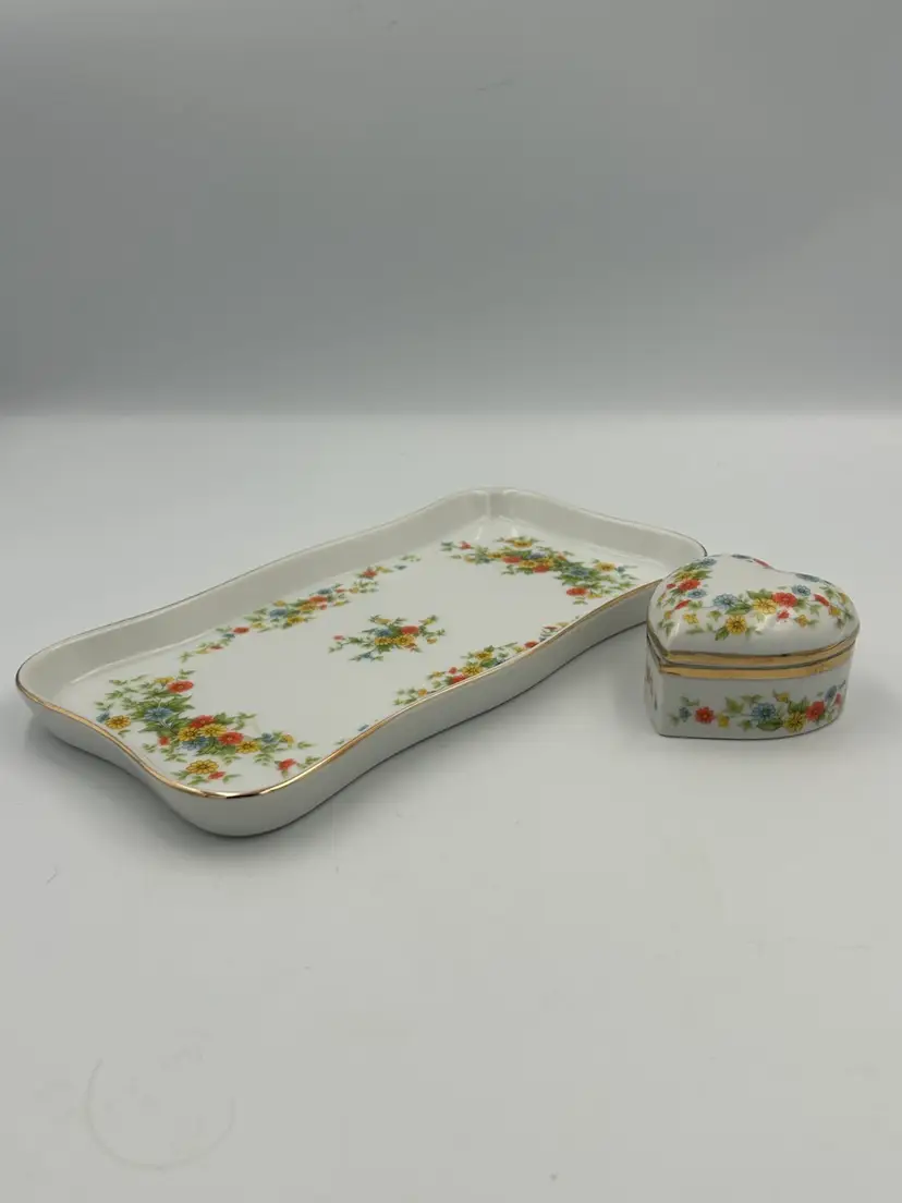 Vintage 2 Piece Vanity Decor Lefton China Trinket dish/tray and matching heart trinket box floral with gold trim