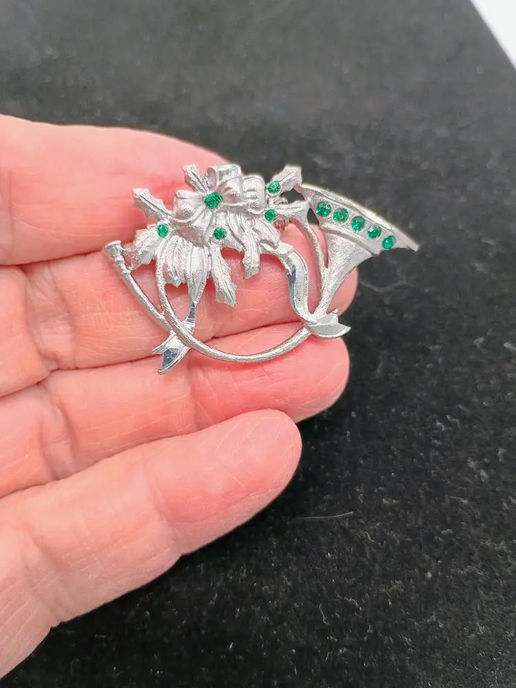 Silver Tone Green Rhinestone Christmas Horn Brooch Pin Vintage USA