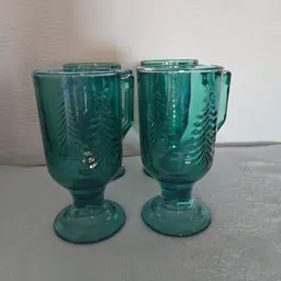 Set of 4 Indiana Glass Holiday Classic Evergreen Footed Mugs