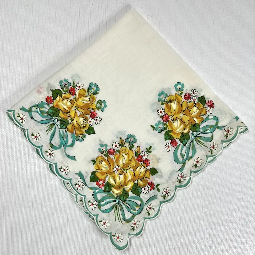 Yellow Rose Bouquet Handkerchief Scalloped Edge Vintage Cottage Core Granny