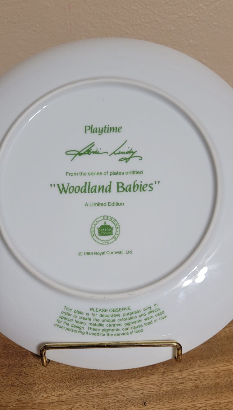 Baby Squirrels "Woodland Babies" Collector's Plate 9" round