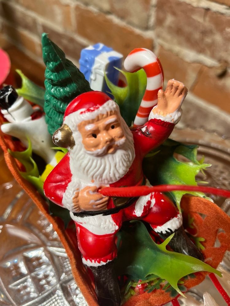 Vintage Santa Sleigh And Reindeer‘S Plastic 1950S