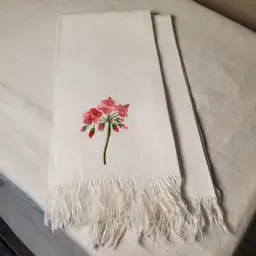 Set of 2 Embroidered Pink Floral Fingertip Towels