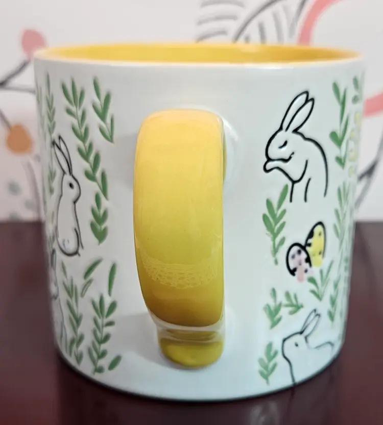 X-Large Ceramic Easter Bunny Rabbit White & Yellow Mug Incised Pattern 21 oz