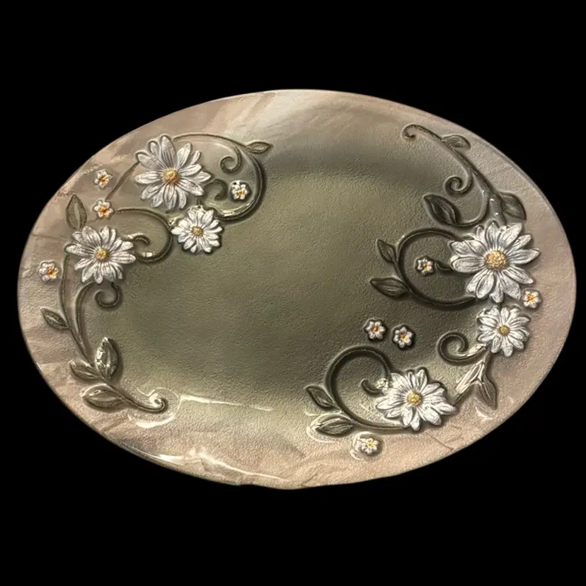 Oval Reversed Painted Frosted Daisy Platter