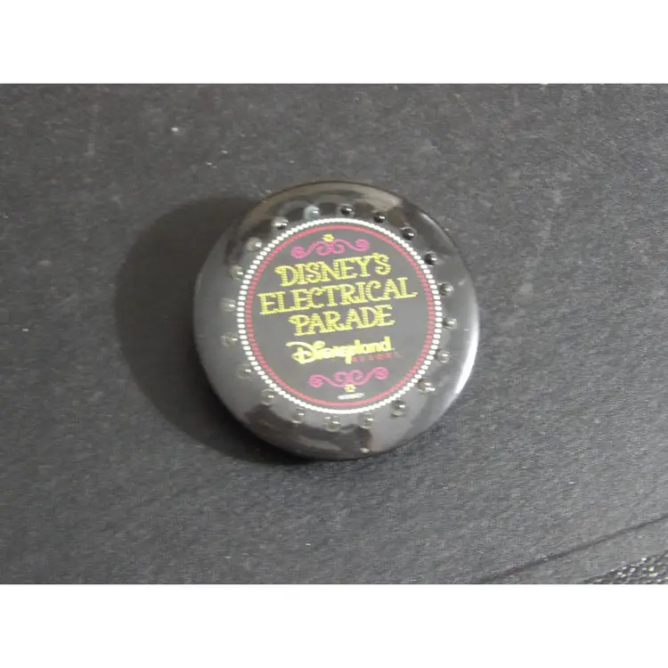 Disney Electrical Parade 1995 Disneyland Park Working Lights Up Pin Button