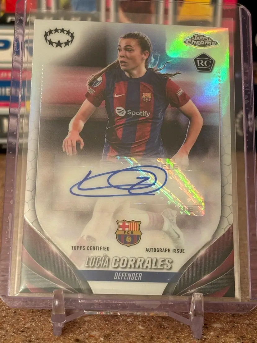 Lucia Corrales 2023-24 Topps Chrome Auto A-LR Barcelona Spain
