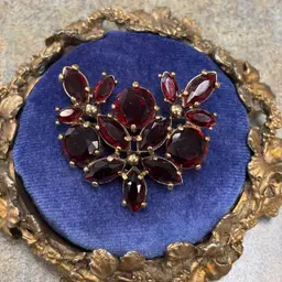 15-Vintage Monet Ruby Red Rhinestone Flower Spray Brooch Pronged Marked