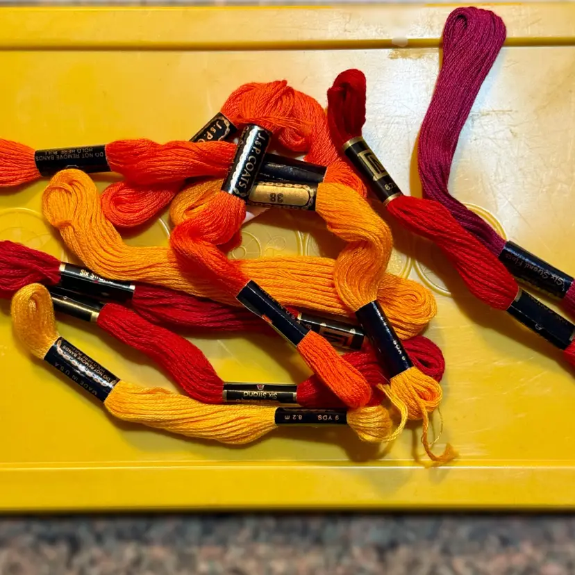 #29 Lot/10 Skeins Bundled Oranges & Reds Embroidery Cross Stitch Floss