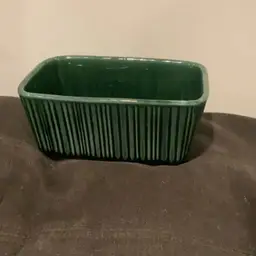 Vintage planter - Hull green rectangle