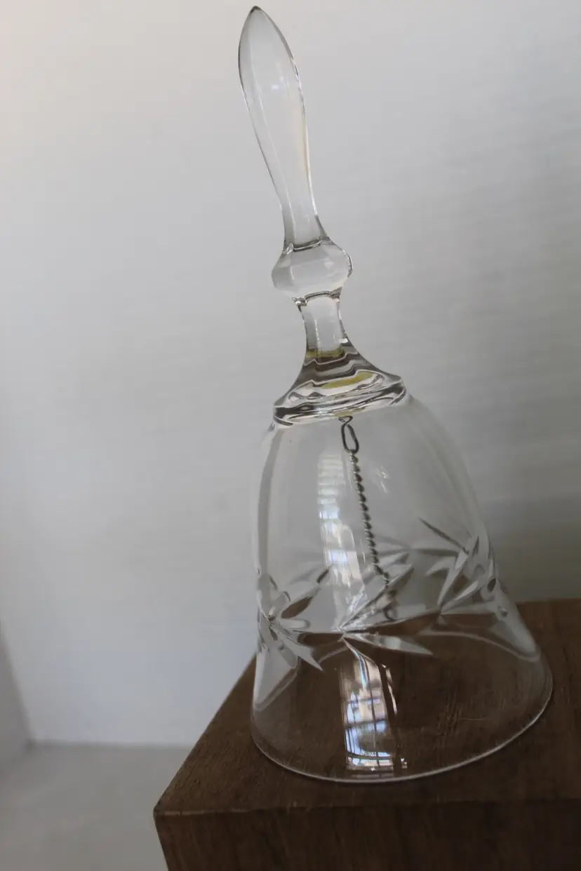 Vintage Lead Crystal cut glass Bell Dinner /bedside bell Great  condition.