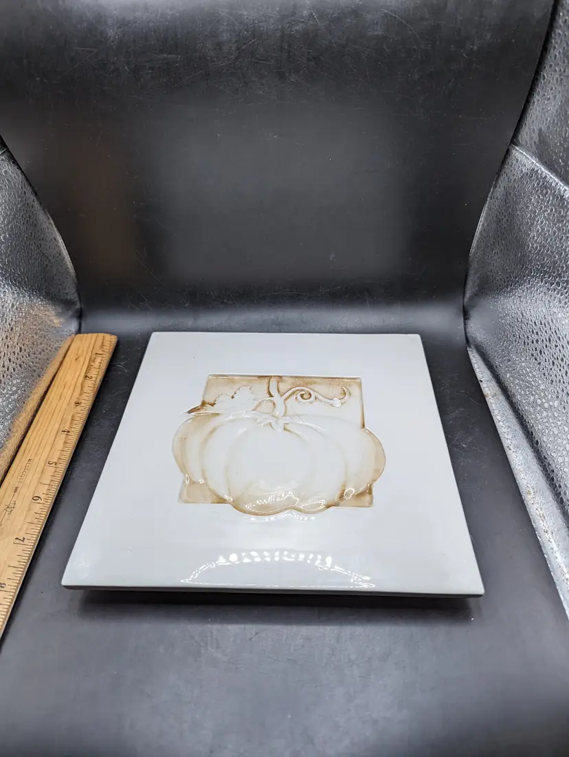 Vintage Crate & Barrel Ceramic Trivet Made In Italy Raised Pumpkin Design 8"x8" Square As Is.