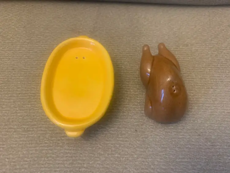 Turkey And Player Salt And Pepper Shaker Set