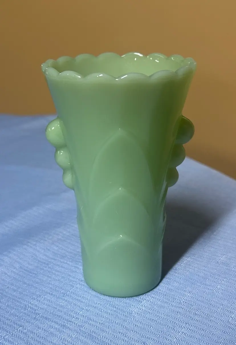 Anchor Hocking Fire King Jadeite Flower Vase Green Jadite Vintage 5.25” tall