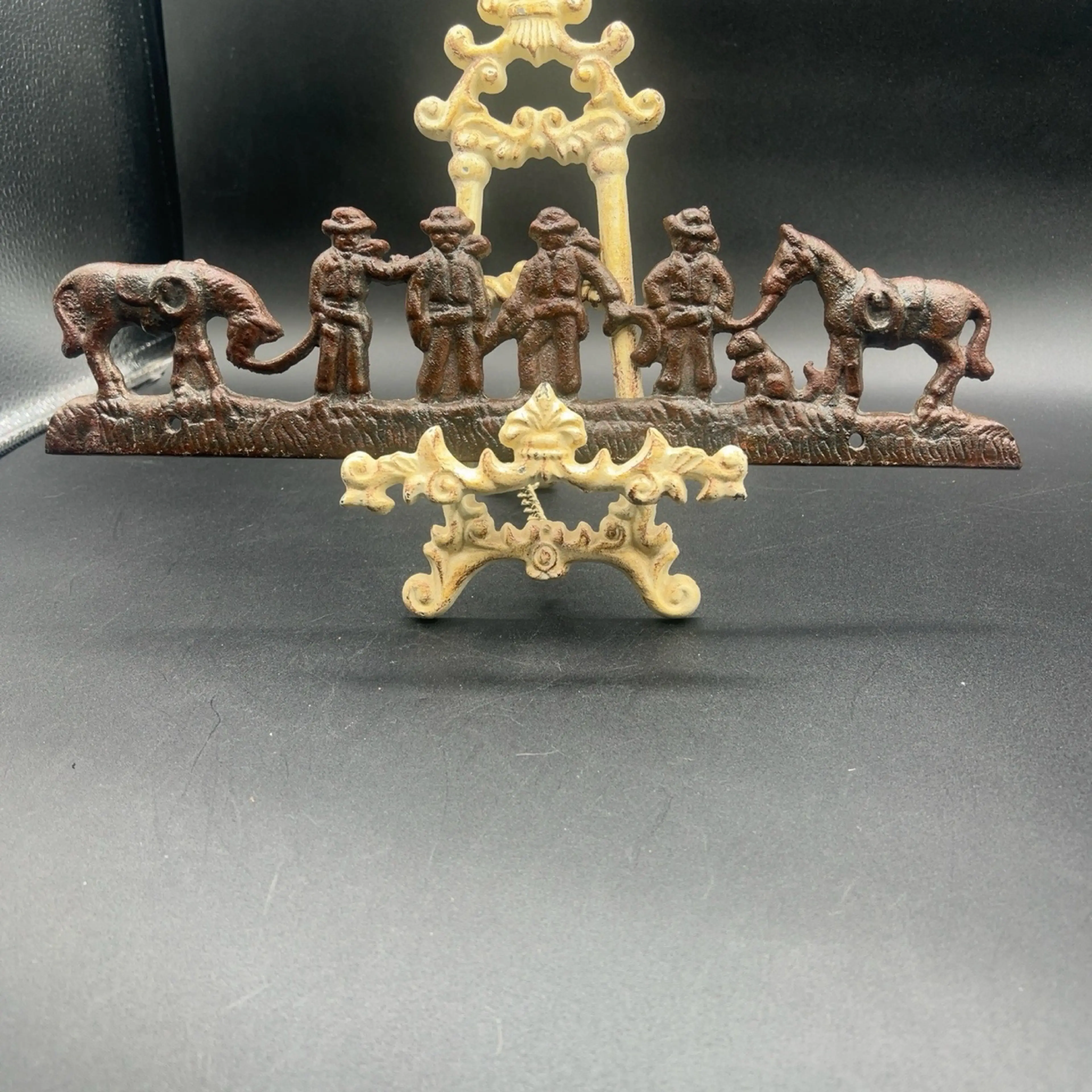 Image 2 of 10