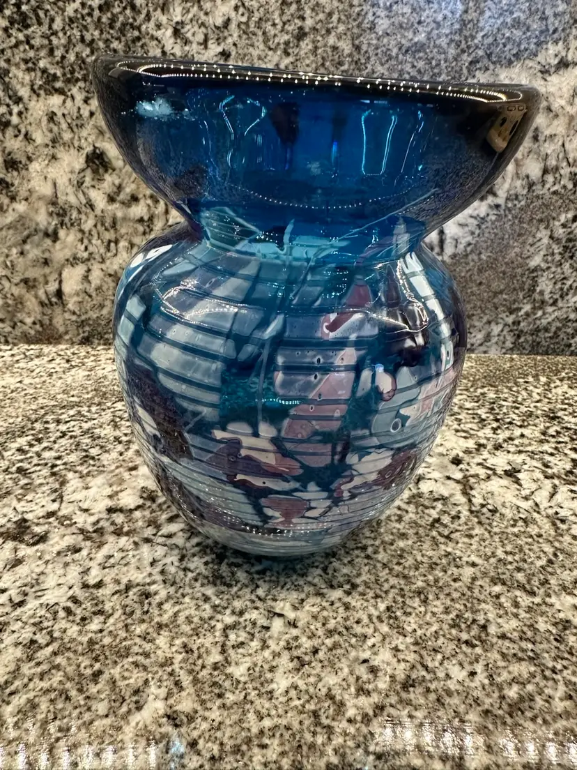 Beautiful Signed C. Sullivan Glass Vase