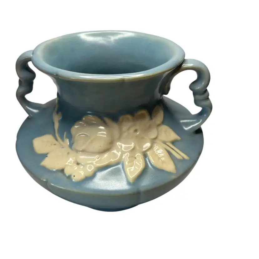 Vintage Weller Potter Cameo Vase/ Planter Double Handled Some Residue Inside 
5” Tall @6” Wide