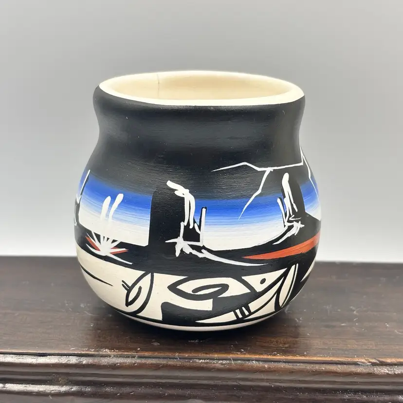 Mitchell Blackhorse Dineh Signed Mountain Storm Jardiniere Vase 2.5”