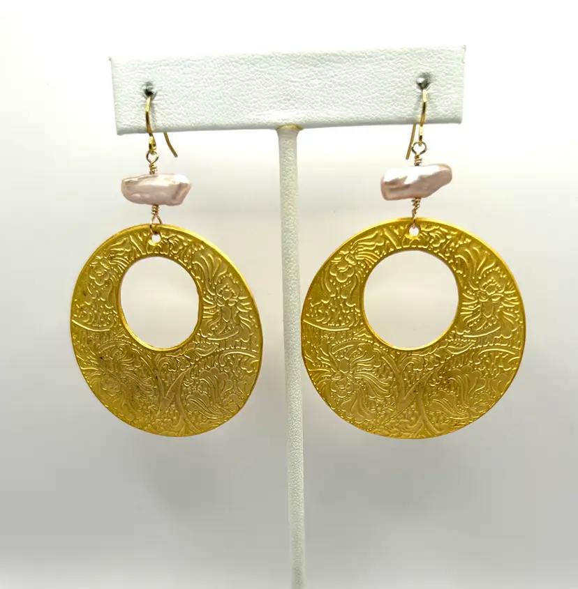 Matte Gold Tone and Stick Pearl Pierced Earrings 2.5”
