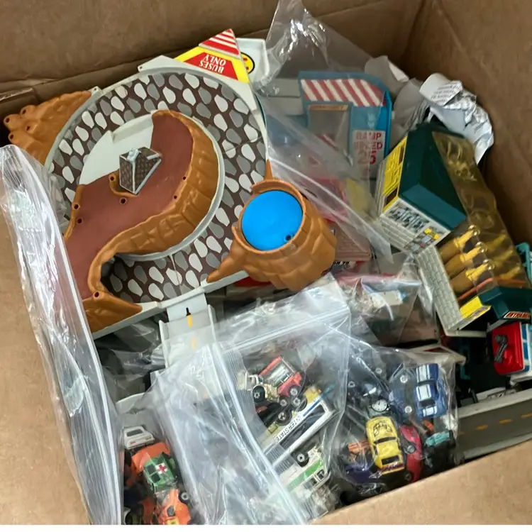 Homegabe Ruiz Giant Micro Machines City Collection Private Listing