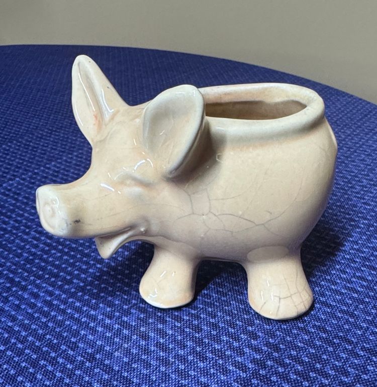 Laughing Pig USA Pottery Planter Yellow Ceramic