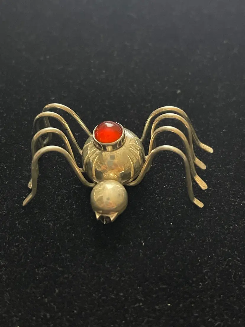 Silver 925 Spider With Carnelian Cabochon Stone Pin