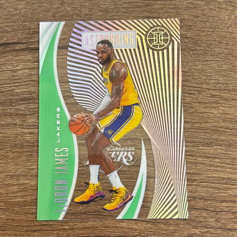 Lebron James
2019-20 Illusions 
Astounding Emerald 
Los Angeles Lakers