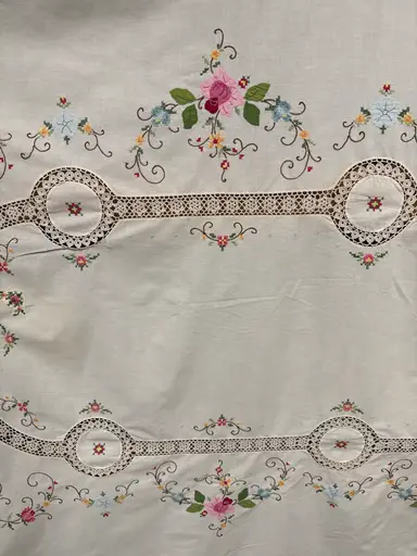 Linens And More With Donna’s Doo Dads