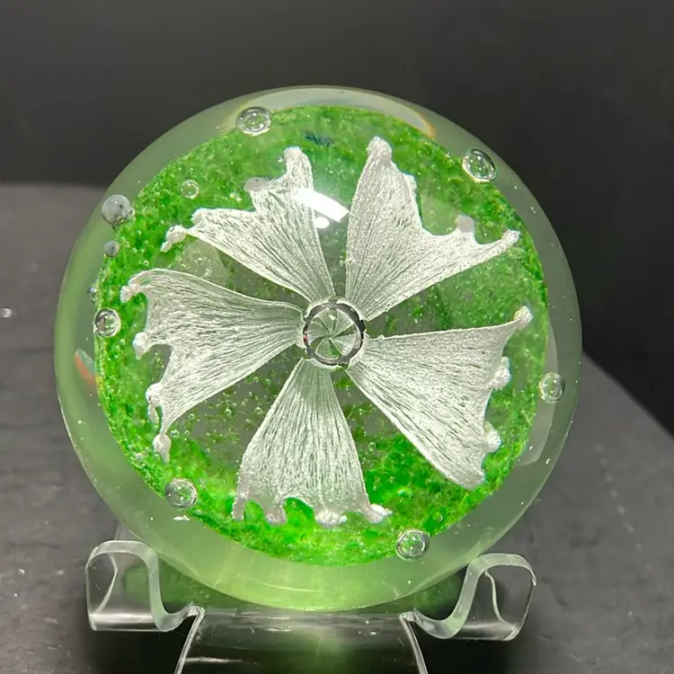 Vibrant Green Ground White Flower Paperweight 2” X 3”