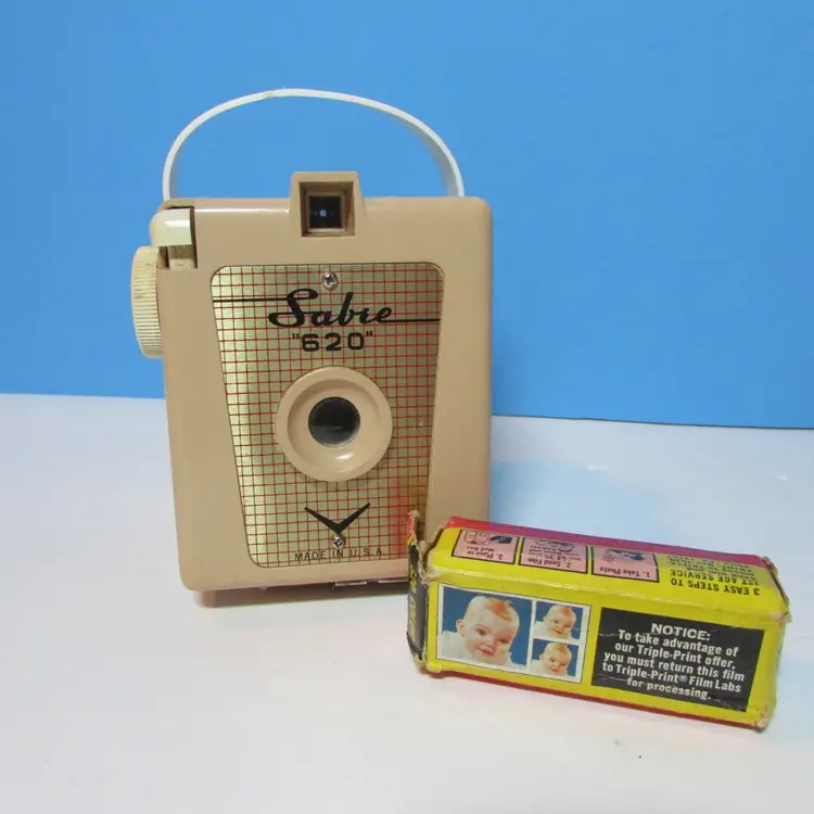 Vintage Sabre 620 Camera With Film  Pink Color 1950s 1970s