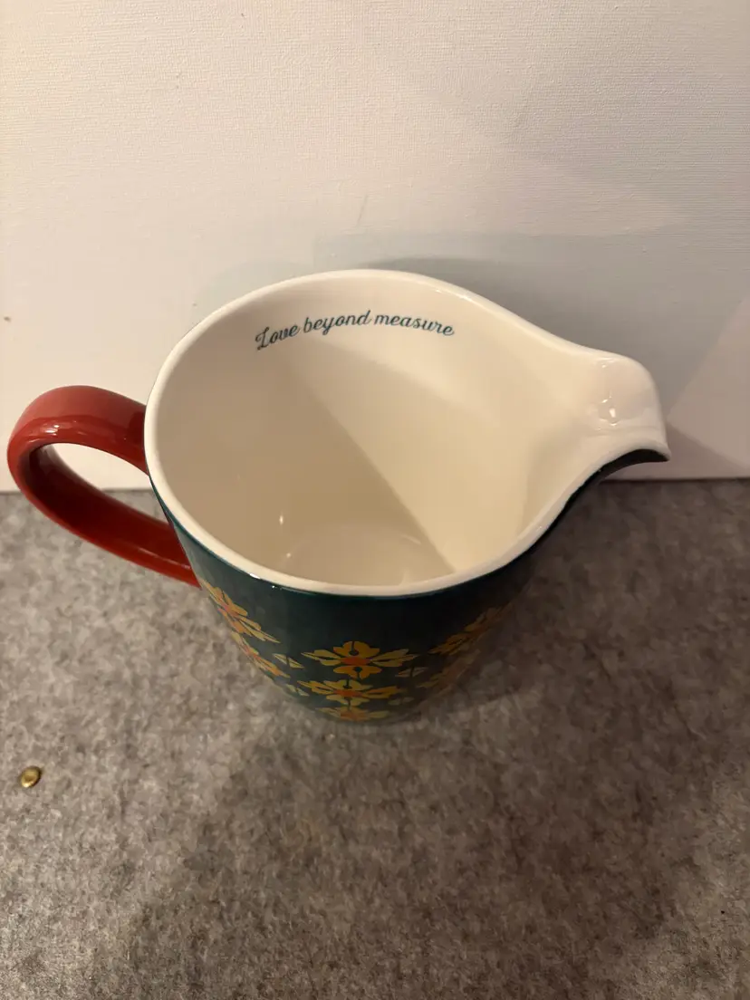 Pioneer Woman 4 Cup Measuring Cup Pitcher  # 3181