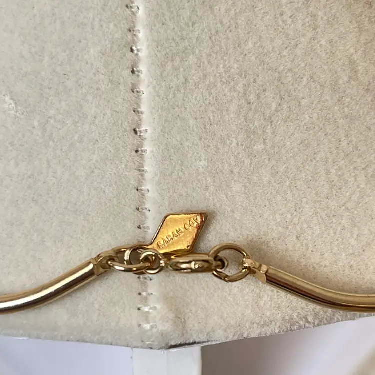 Sarah Coventry Gold Tone Necklace 17” Vintage Curved Collar Necklace Minimalist