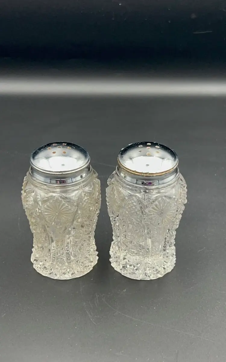 Vintage Imperial Glass Salt And Pepper Shakers