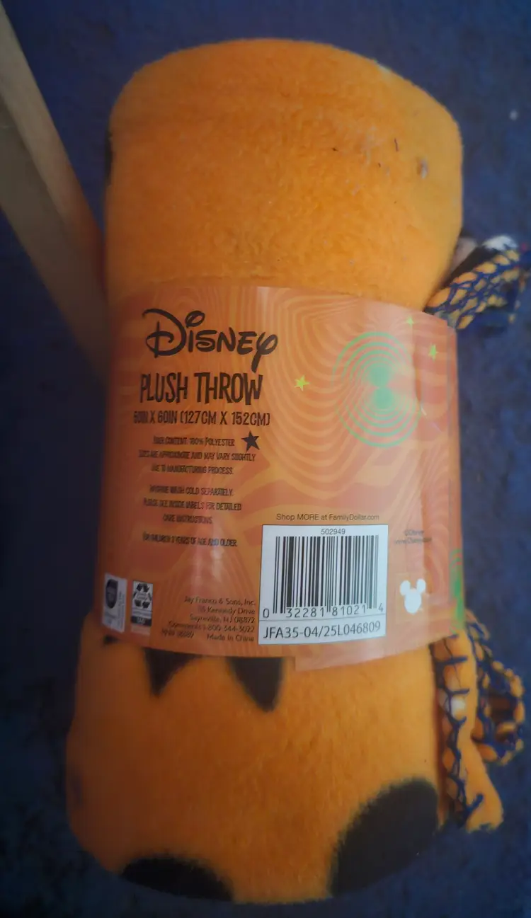 Disney Halloween Plush Throw Blanket 50in x 60in NEW Mickey Mouse with bats