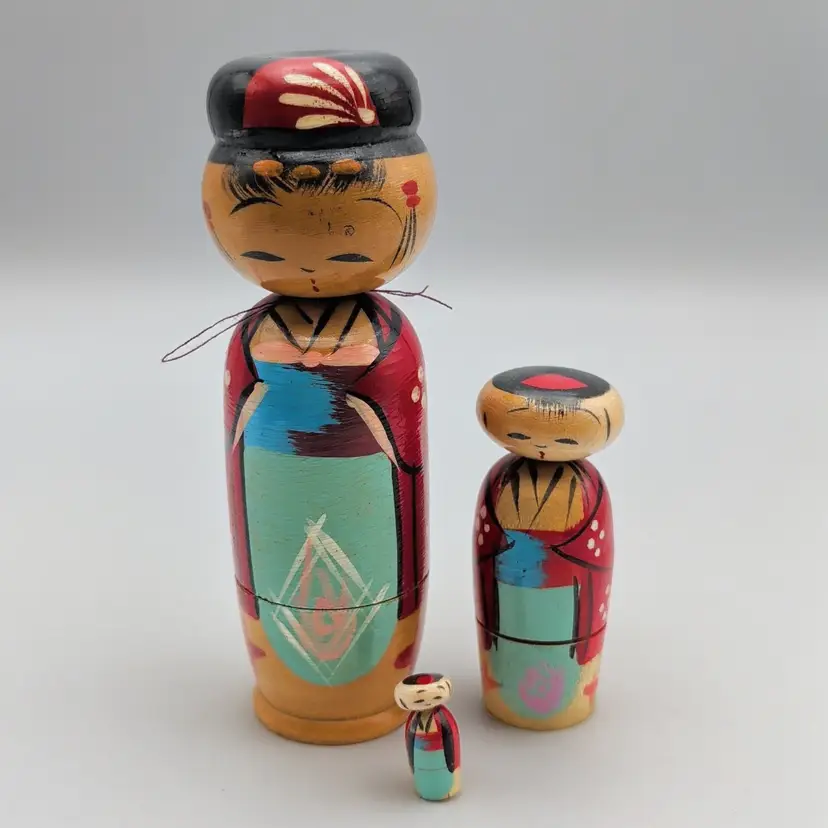 Vintage Japanese Kokeshi Bobblehead Nodder Wood Nesting Dolls