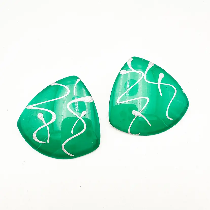 Vintage Earrings Metal Green Enamel White Squiggles Pierced Triangular Shape, 1.5" B25