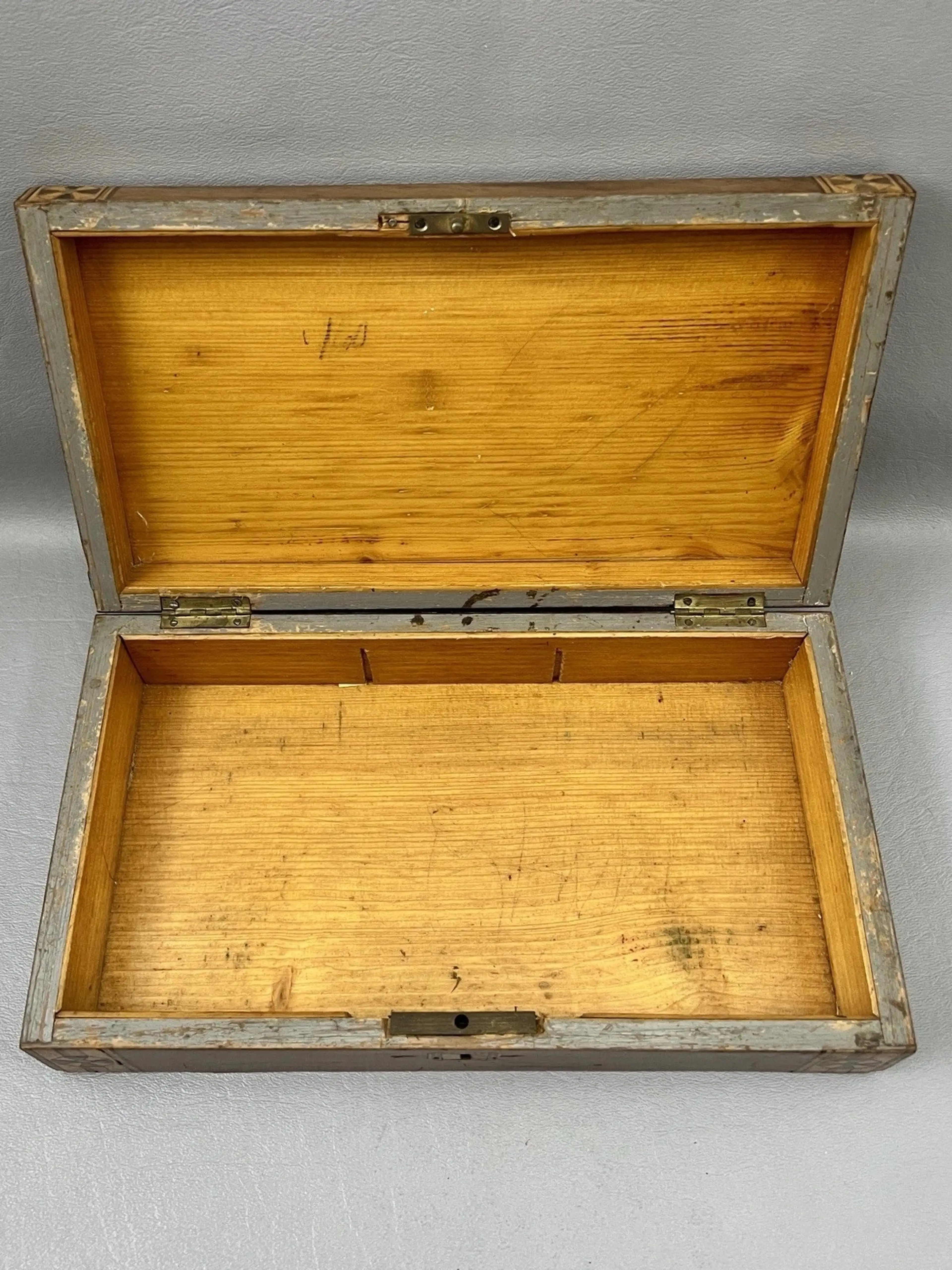 Image 3 of 11