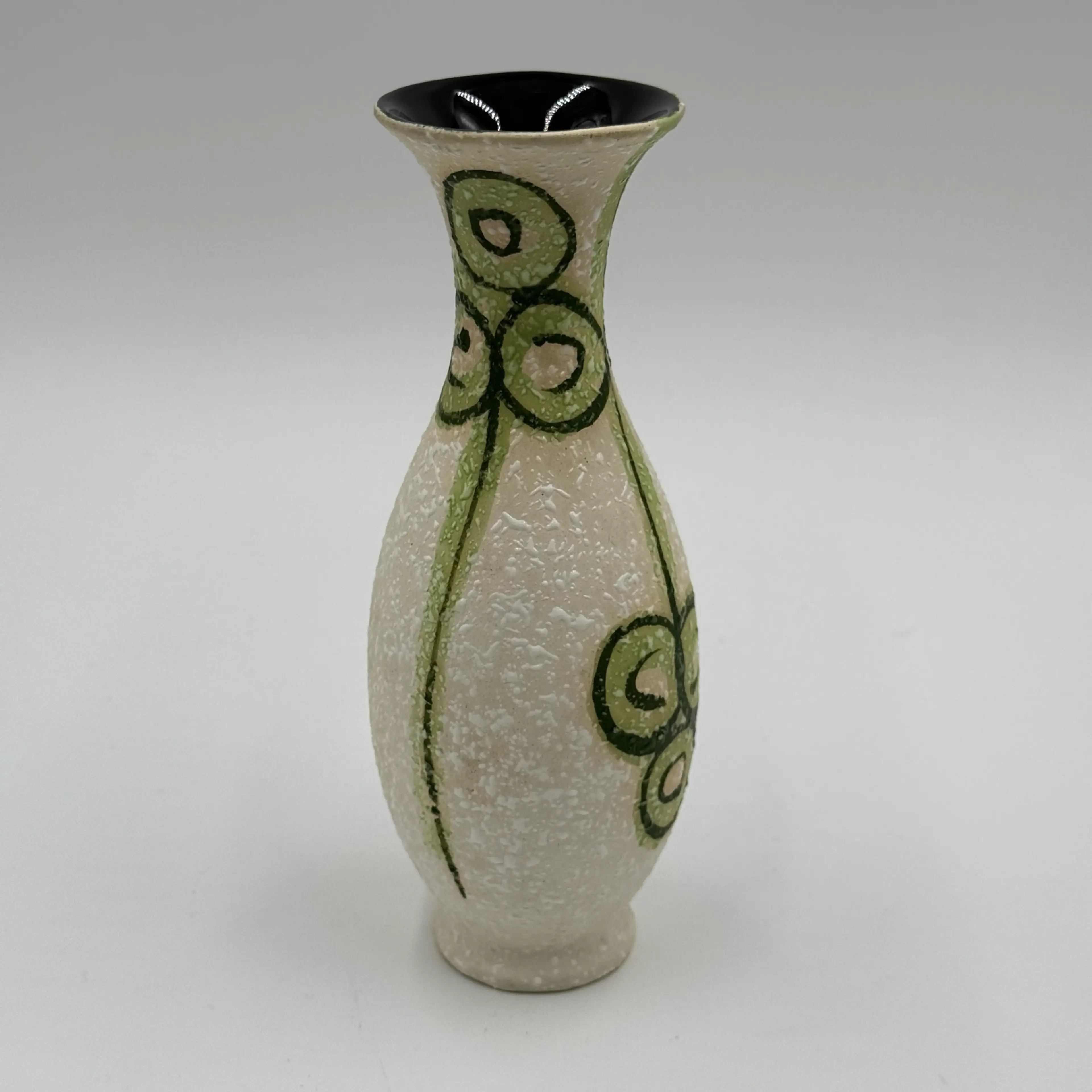 Image 4 of 12