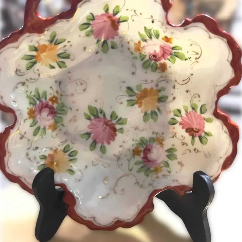 Antique Hand Painted Moriage-Style 7” Porcelain Floral Dish, Sharply Scalloped Edge ( These Are Not Edge Chips) Unmarked Beautiful Condition, Minor Edge Paint Wear See Pictures For Details
