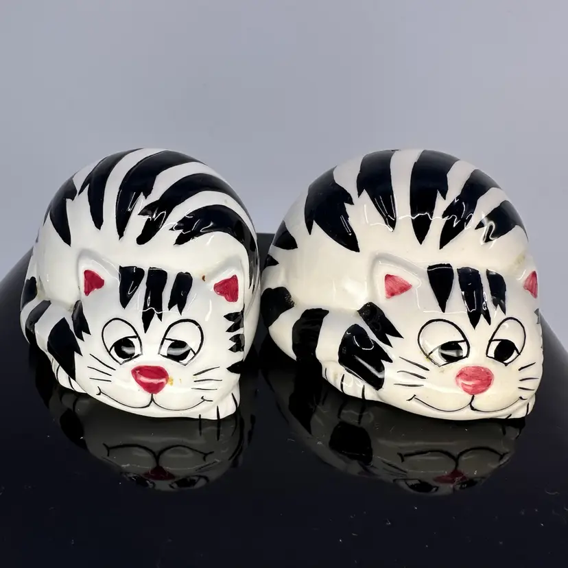 Ceramic Cat Salt And Pepper Shakers 3βA