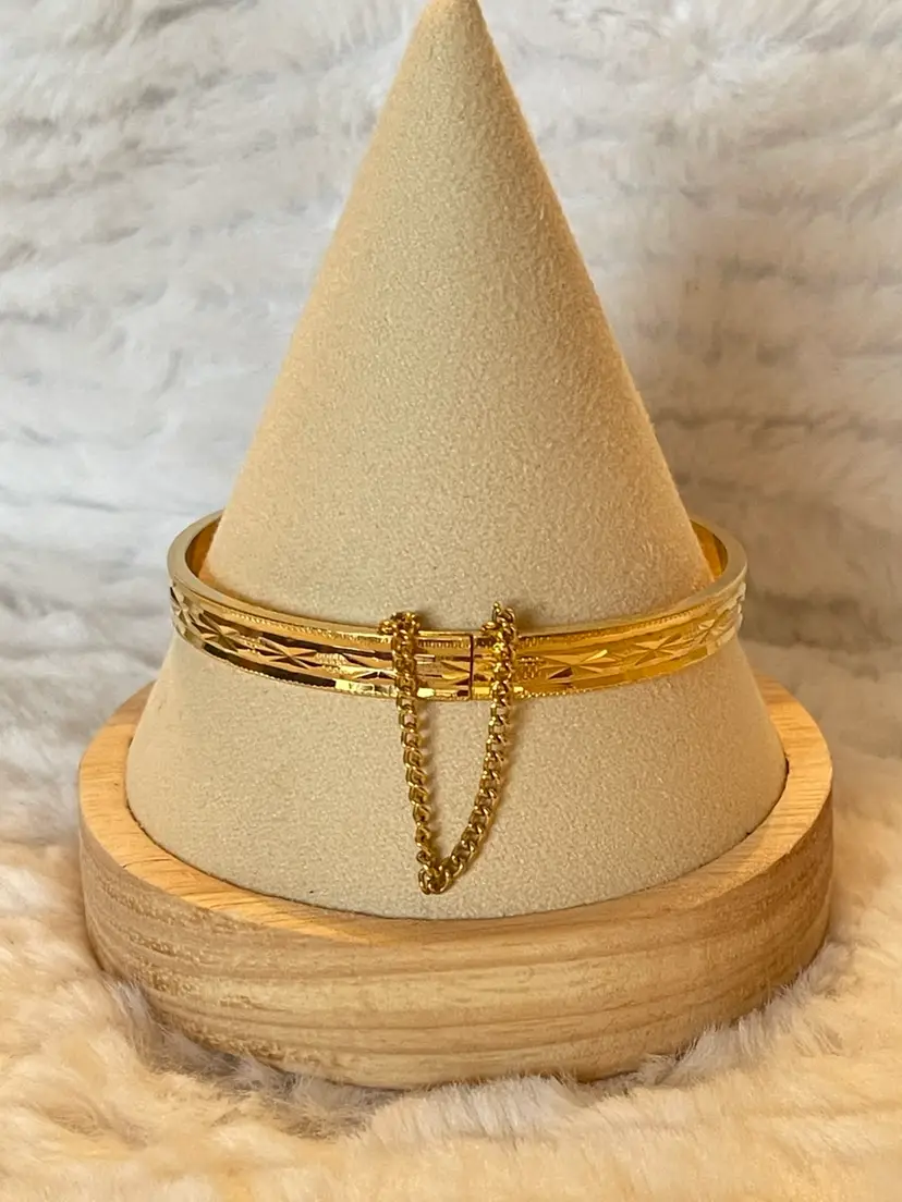 Vintage Gold Tone Etched Bangle Bracelet with Safety Chain Hinged