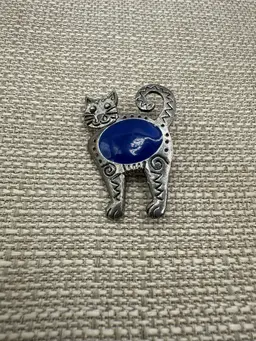 Cat Pin Brooch Silver Tone Blue Accent