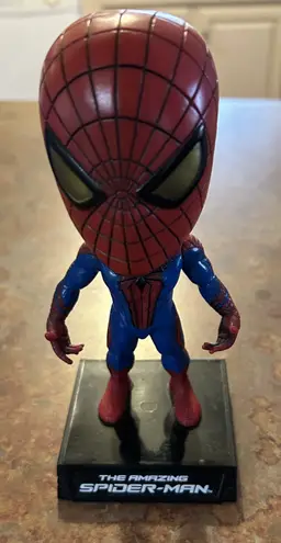 Marvel Movie 2012 Spiderman 7" Wacky Wobbler Bobblehead