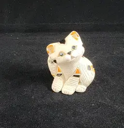 Artesania Rinconada Calico Cat Figurine Uruguay Signed