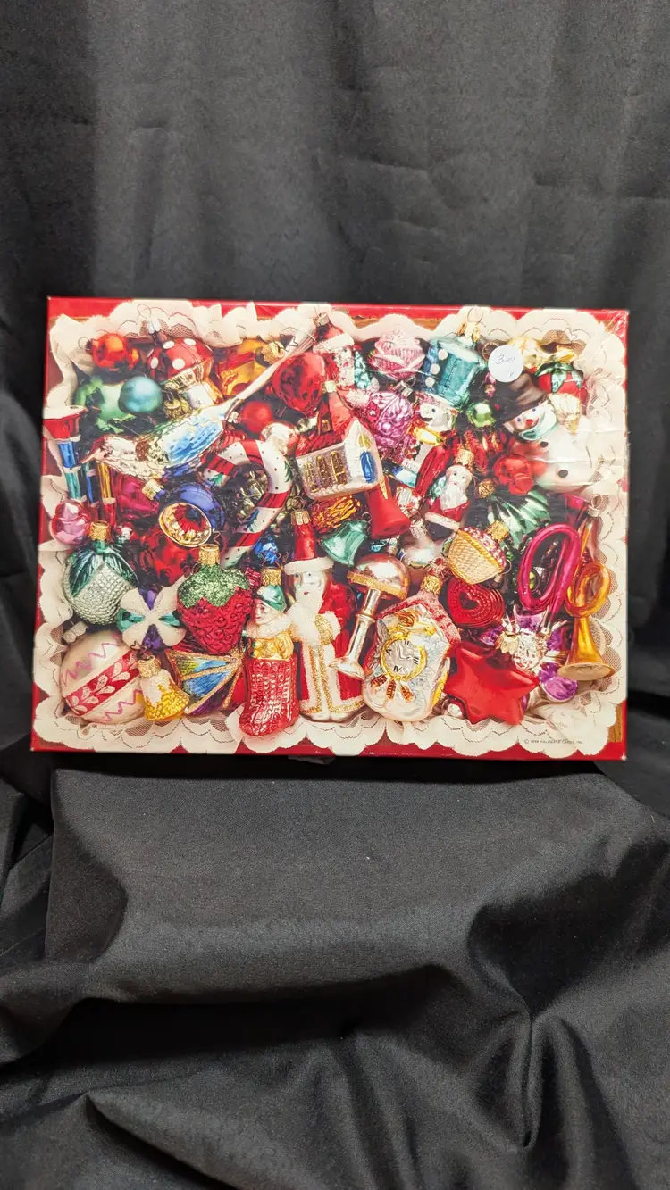 Springbok Yuletide Treasures 500 piece jigsaw puzzle