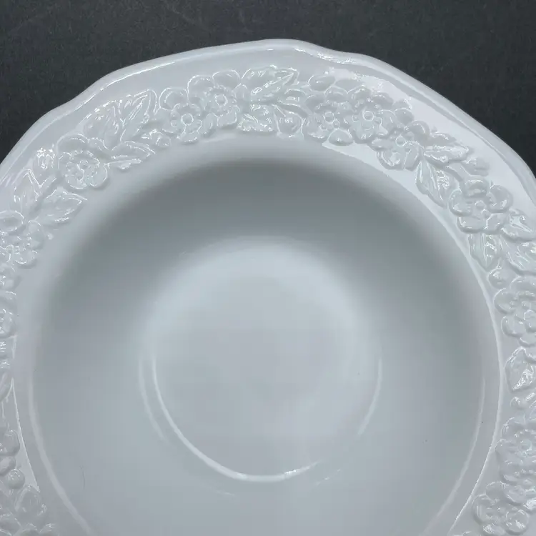 Indiana White Milk Glass Orange Blossom berry Dessert Bowl VTG Dinnerware