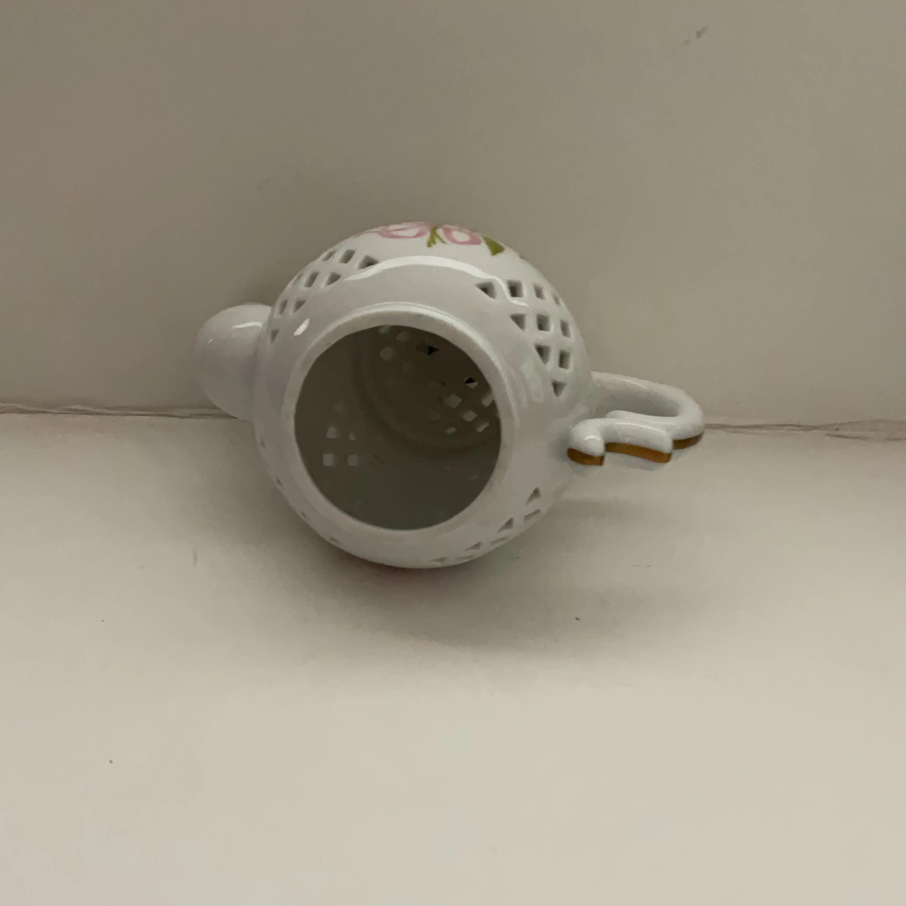 Image 3 of 3
