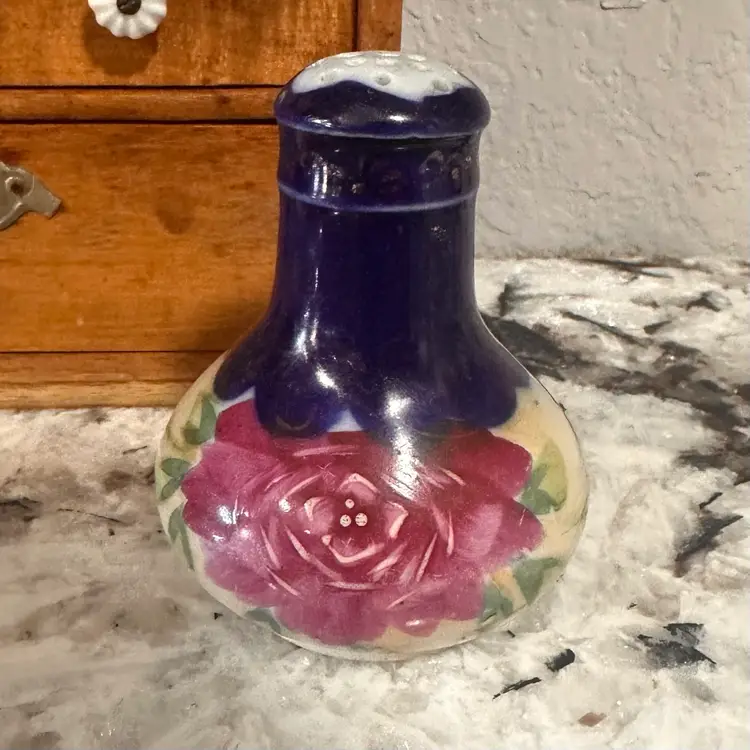 Porcelain Hair Pen Holder